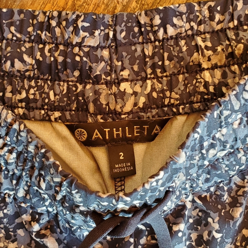 Athleta Printed Baja Shorts - Picture 5 of 5